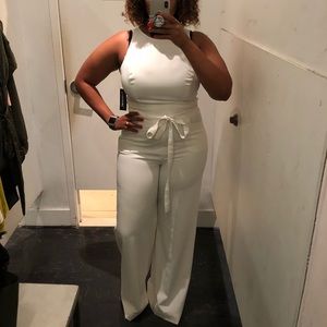 New w/ 🏷 White jumpsuit